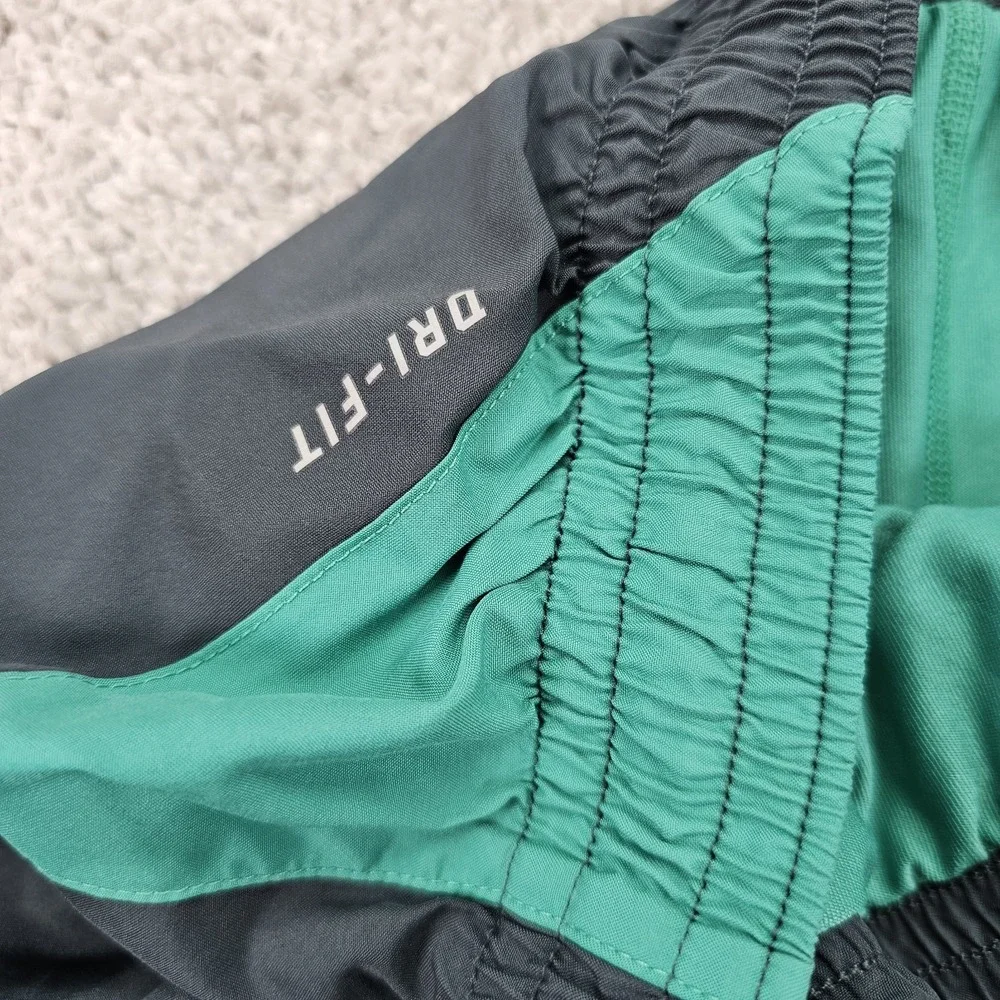 Nike Tempo Gray Teal Shorts with built In Spandex Size‎ Small